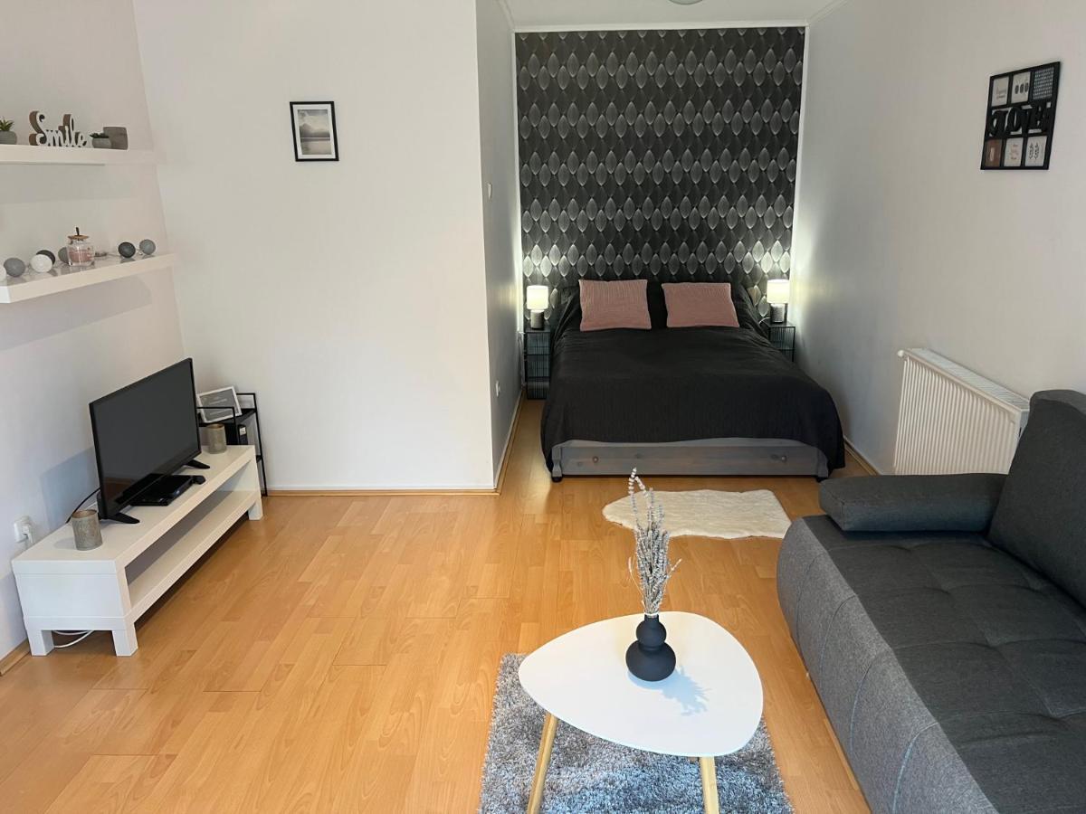 Belvarosi Apartman Eger Exterior photo
