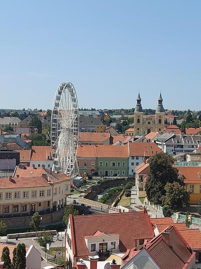 Belvarosi Apartman Eger Exterior photo